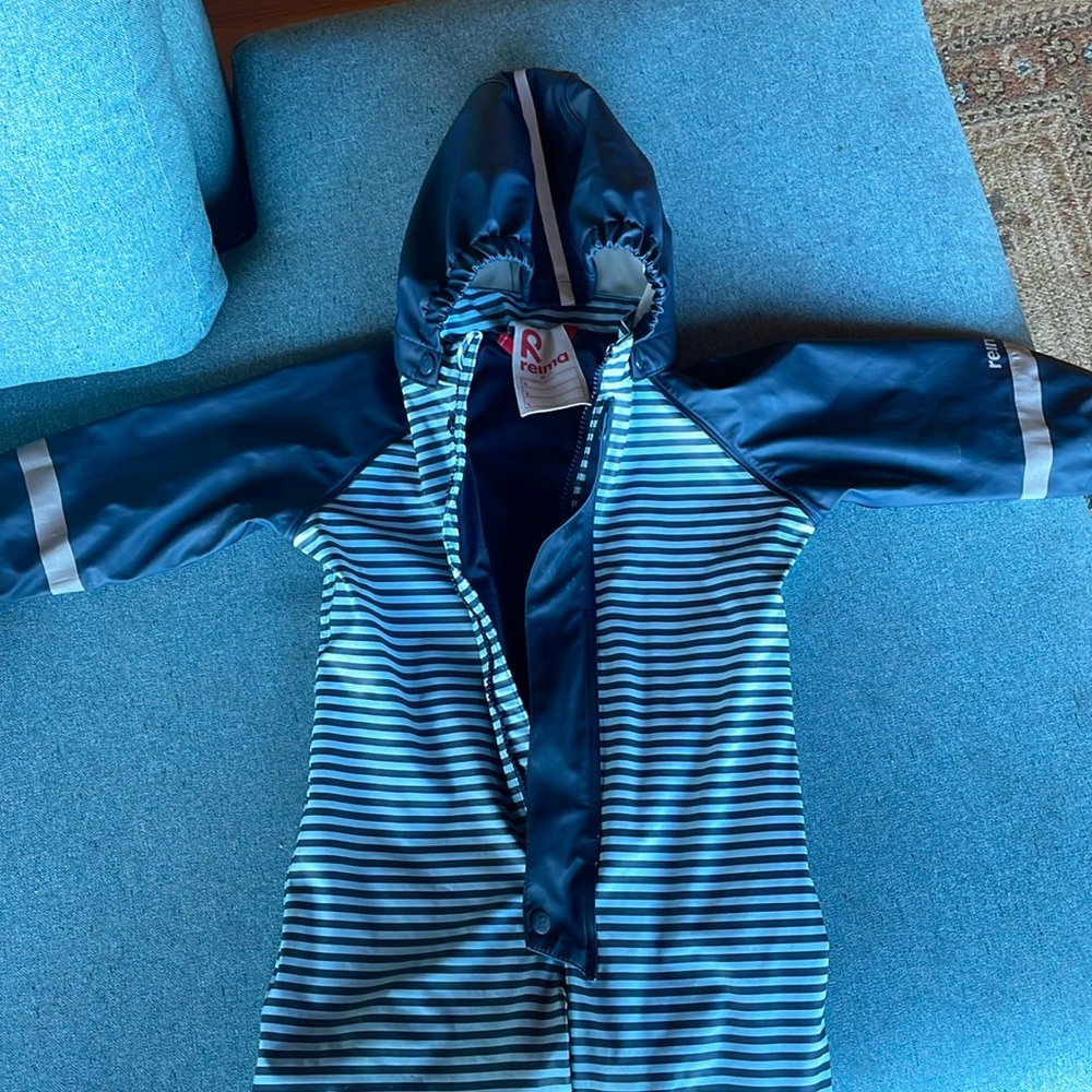 Waterproof reima toddlers rain suit with knit lining navy blue stripe 18-24 mo
